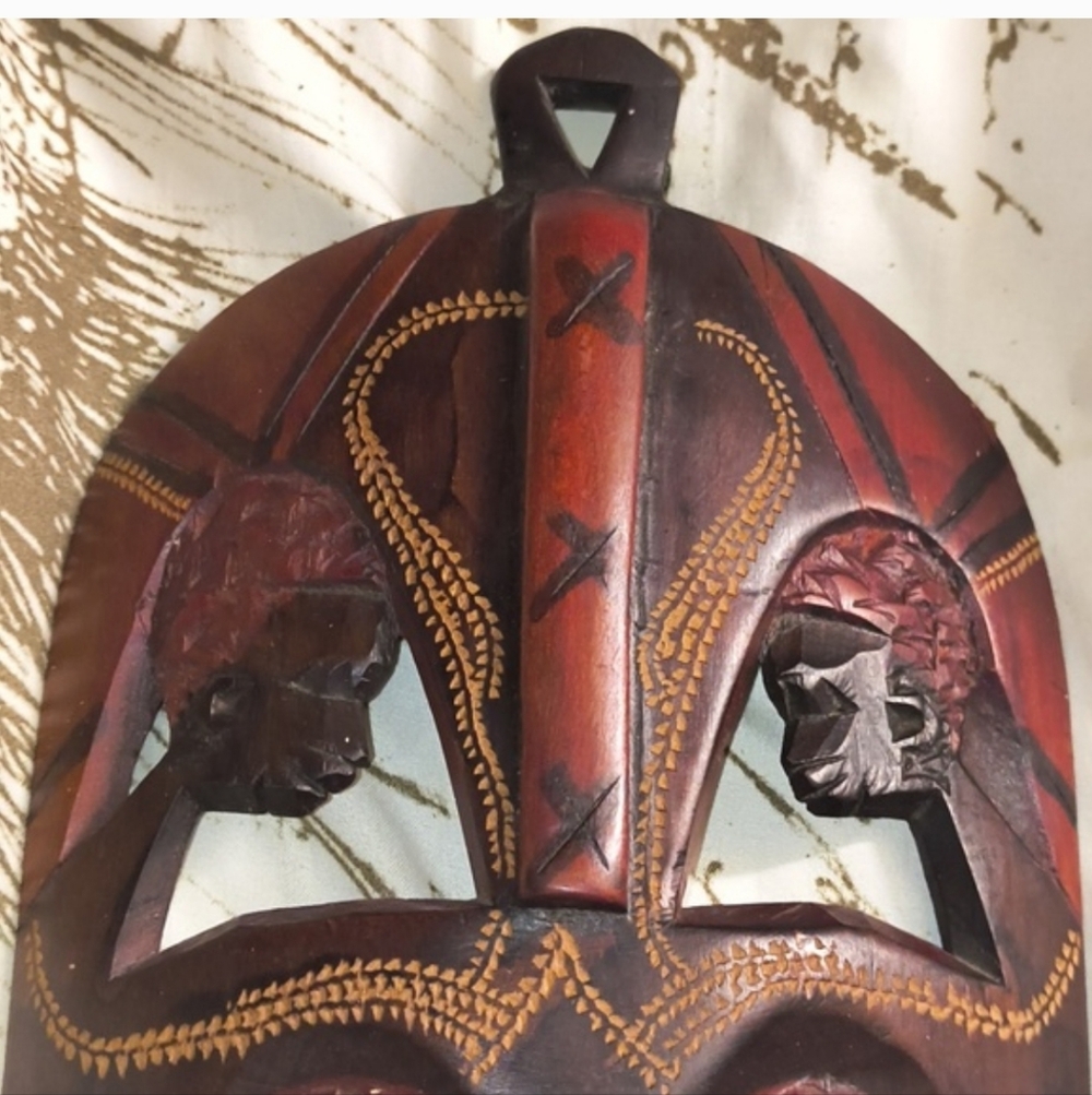 Handcrafted Wooden African Maasai Ceremonial Tribal Mask - Picture 2 of 3